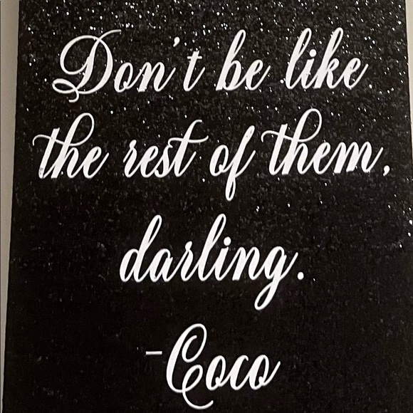 Gold “strong is the new pretty” Framed Picture. - Picture 5 of 9